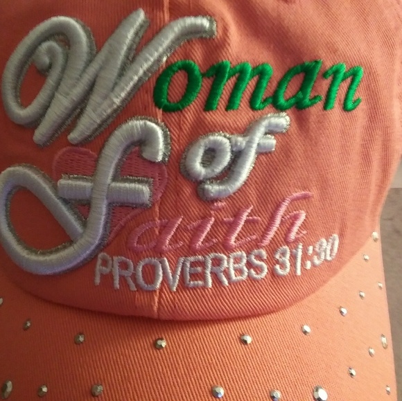 Woman of Faith Hat - Picture 2 of 5